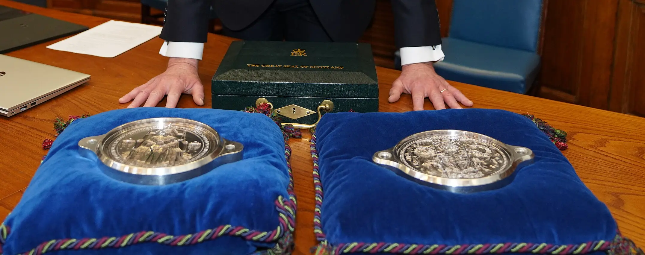 The Great Seal of Scotland at the Court of Session (via the Scottish Government/Wikimedia Commons)